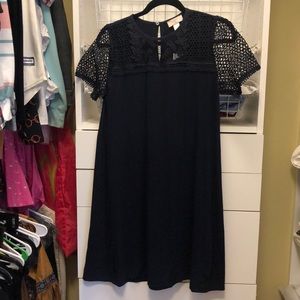 blue short sleeve dress